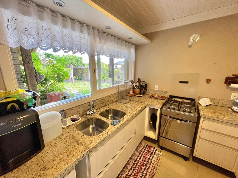 CASA COM 7 DORMITÓRIOS EM ATLÂNTIDA: 16ª foto da galeria de imagens do imóvel