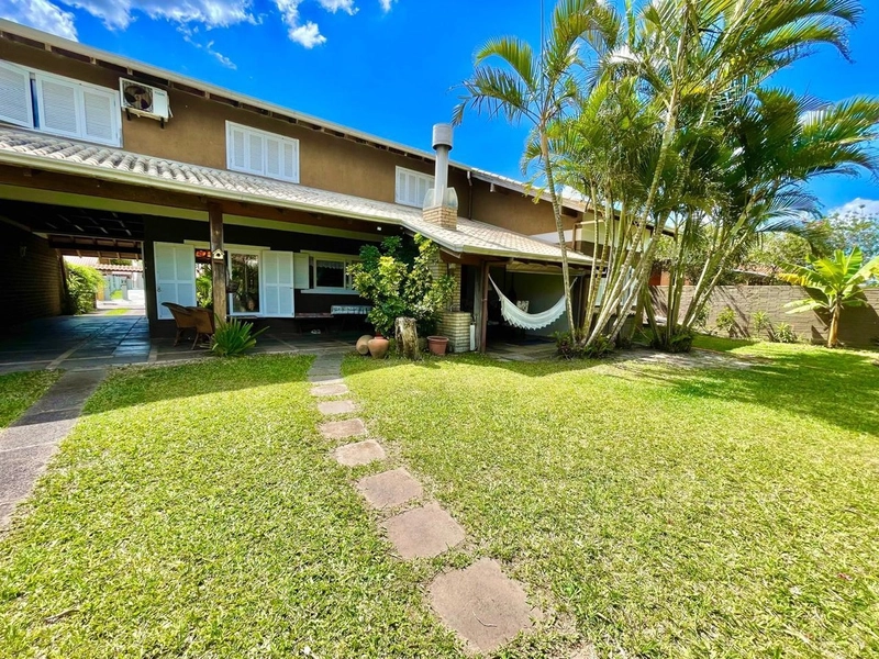 CASA COM 7 DORMITÓRIOS EM ATLÂNTIDA: 33ª foto da galeria de imagens do imóvel