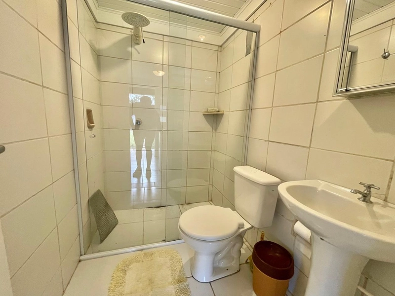 CASA COM 7 DORMITÓRIOS EM ATLÂNTIDA: 40ª foto da galeria de imagens do imóvel