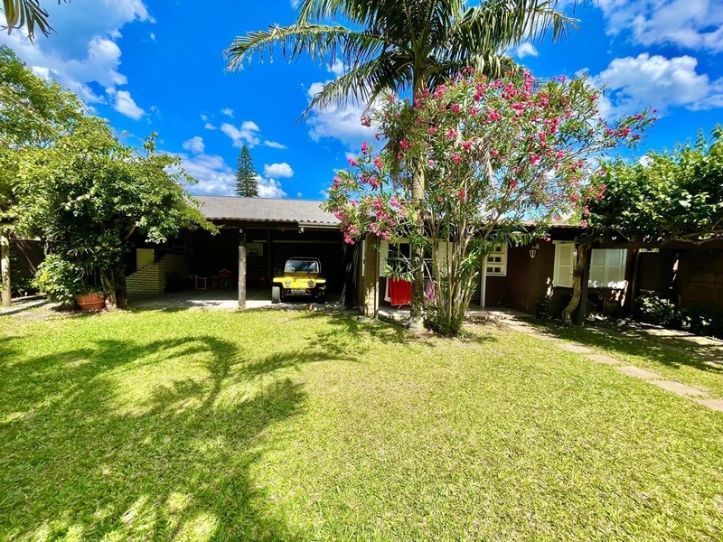 CASA COM 7 DORMITÓRIOS EM ATLÂNTIDA: 35ª foto da galeria de imagens do imóvel