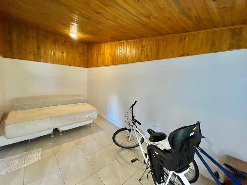 CASA COM 7 DORMITÓRIOS EM ATLÂNTIDA: 41ª foto da galeria de imagens do imóvel