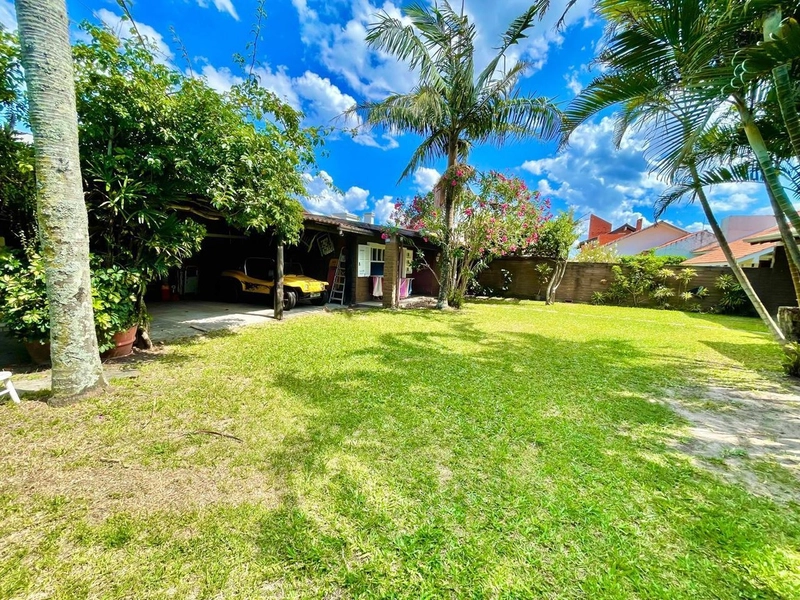 CASA COM 7 DORMITÓRIOS EM ATLÂNTIDA: 34ª foto da galeria de imagens do imóvel