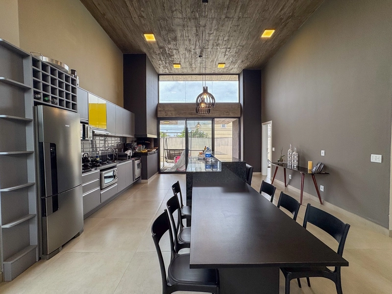 CASA EM CONDOMÍNIIO COM 4 SUÍTES: 9ª foto da galeria de imagens do imóvel