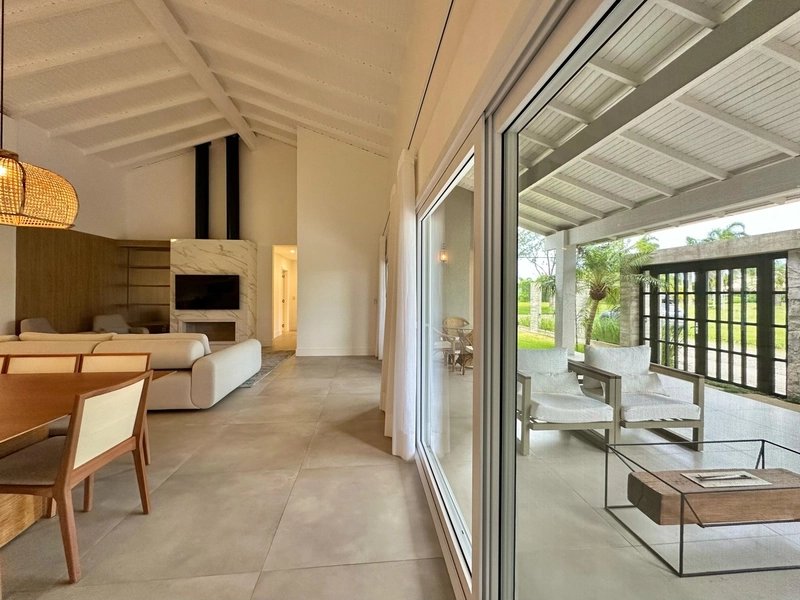 ATLÂNTIDA - CASA 5 DORMITÓRIOS, 1 SUÍTE, PISCINA: 5ª foto da galeria de imagens do imóvel