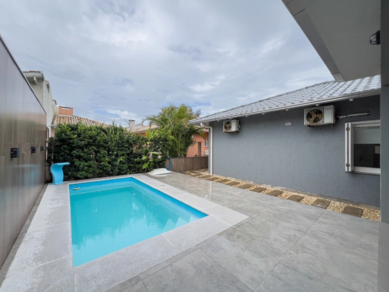 XANGRI-LÁ - CASA PRÓXIMO DO MAR COM 4 DORMITÓRIOS: 9ª foto da galeria de imagens do imóvel