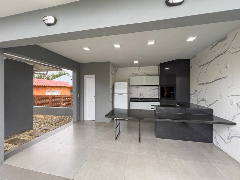 XANGRI-LÁ - CASA PRÓXIMO DO MAR COM 4 DORMITÓRIOS: 10ª foto da galeria de imagens do imóvel