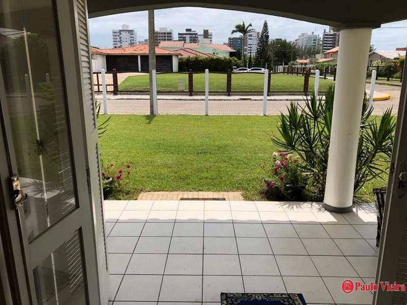 ATLÂNTIDA - CASA DE ESQUINA COM TERRENO DIFERENCIADO: 12ª foto da galeria de imagens do imóvel