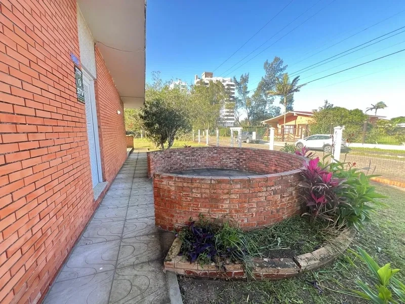 ATLÂNTIDA - CASA DE ESQUINA COM TERRENO DIFERENCIADO: 32ª foto da galeria de imagens do imóvel