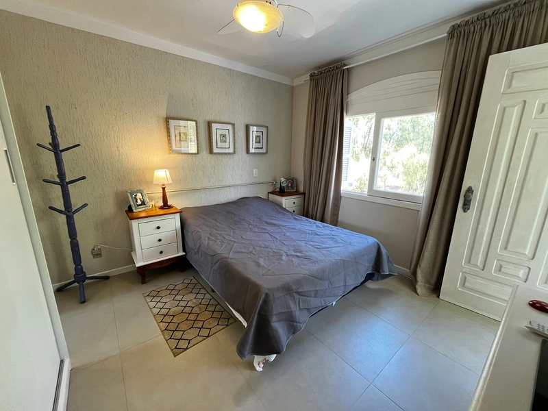 XANGRI-LÁ - APARTAMENTO DUPLEX, 2 SUÍTES, A 50 M DA PRAIA: 16ª foto da galeria de imagens do imóvel