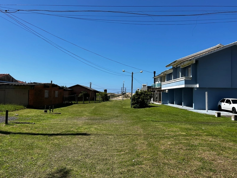 XANGRI-LÁ - APARTAMENTO DUPLEX, 2 SUÍTES, A 50 M DA PRAIA: 30ª foto da galeria de imagens do imóvel