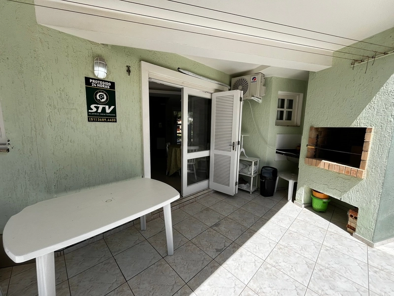 XANGRI-LÁ - APARTAMENTO DUPLEX, 2 SUÍTES, A 50 M DA PRAIA: 11ª foto da galeria de imagens do imóvel