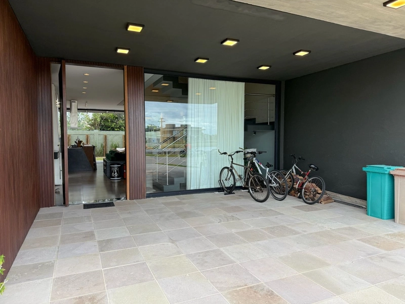 SUNSET - SOBRADO EM CONDOMINIO FECHADO COM 5 SUÍTES: 4ª foto da galeria de imagens do imóvel