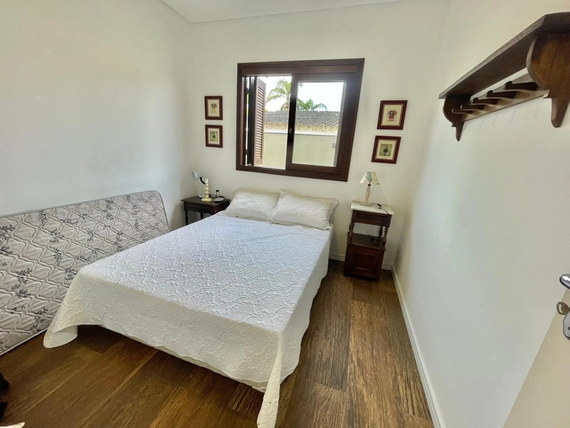 CASA COM PISCINA EM ATLÂNTIDA COM 5 DORMITÓRIOS: 19ª foto da galeria de imagens do imóvel