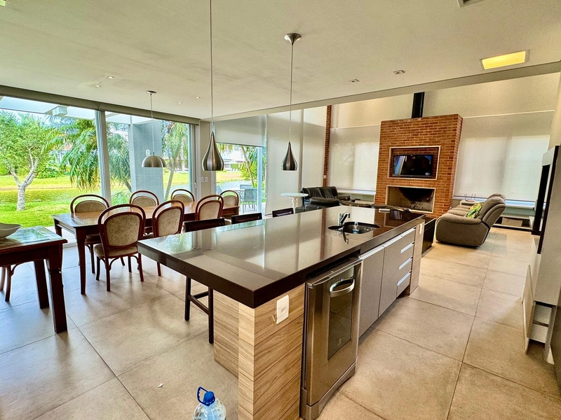 XANGRI-LÁ - CONDOMÍNIO ENSEADA LAGOS - CASA BEIRA-LAGO, 4 SUÍTES: 21ª foto da galeria de imagens do imóvel