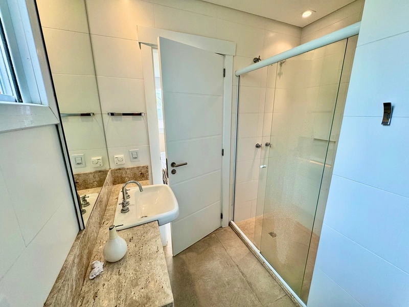 XANGRI-LÁ - CONDOMÍNIO ENSEADA LAGOS - CASA BEIRA-LAGO, 4 SUÍTES: 28ª foto da galeria de imagens do imóvel