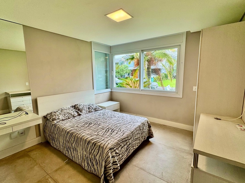 XANGRI-LÁ - CONDOMÍNIO ENSEADA LAGOS - CASA BEIRA-LAGO, 4 SUÍTES: 26ª foto da galeria de imagens do imóvel