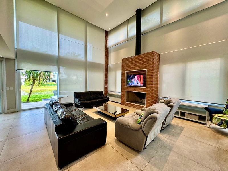 XANGRI-LÁ - CONDOMÍNIO ENSEADA LAGOS - CASA BEIRA-LAGO, 4 SUÍTES: 18ª foto da galeria de imagens do imóvel