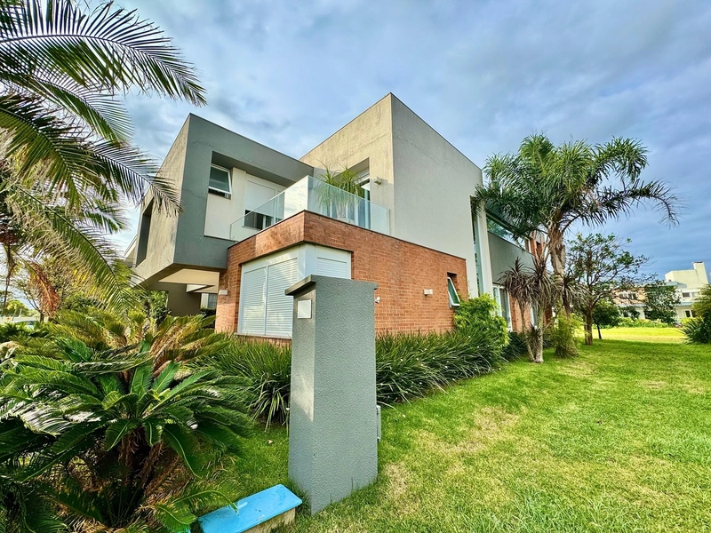 XANGRI-LÁ - CONDOMÍNIO ENSEADA LAGOS - CASA BEIRA-LAGO, 4 SUÍTES: 9ª foto da galeria de imagens do imóvel