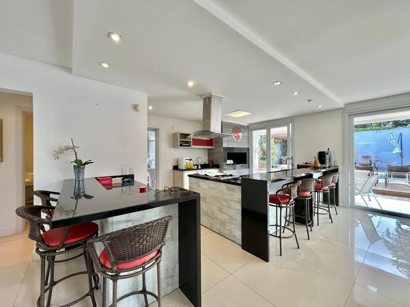 ATLÂNTIDA - CASA 5 SUÍTES COM PISCINA: 9ª foto da galeria de imagens do imóvel