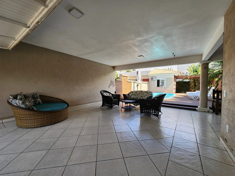 XANGRI-LÁ - CASA TÉRREA DE ESQUINA 4 DORMITÓRIOS, 1 SUÍTE, COM PISCINA: 7ª foto da galeria de imagens do imóvel