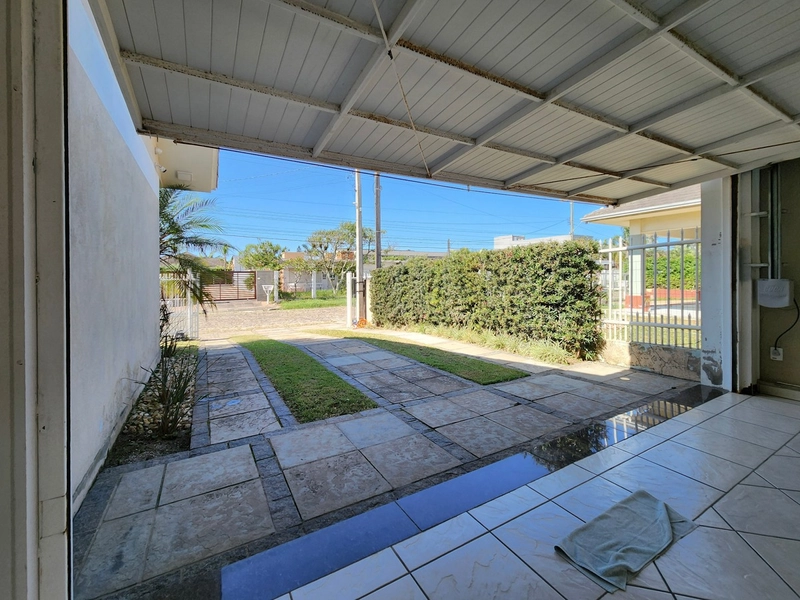 XANGRI-LÁ - CASA TÉRREA DE ESQUINA 4 DORMITÓRIOS, 1 SUÍTE, COM PISCINA: 14ª foto da galeria de imagens do imóvel