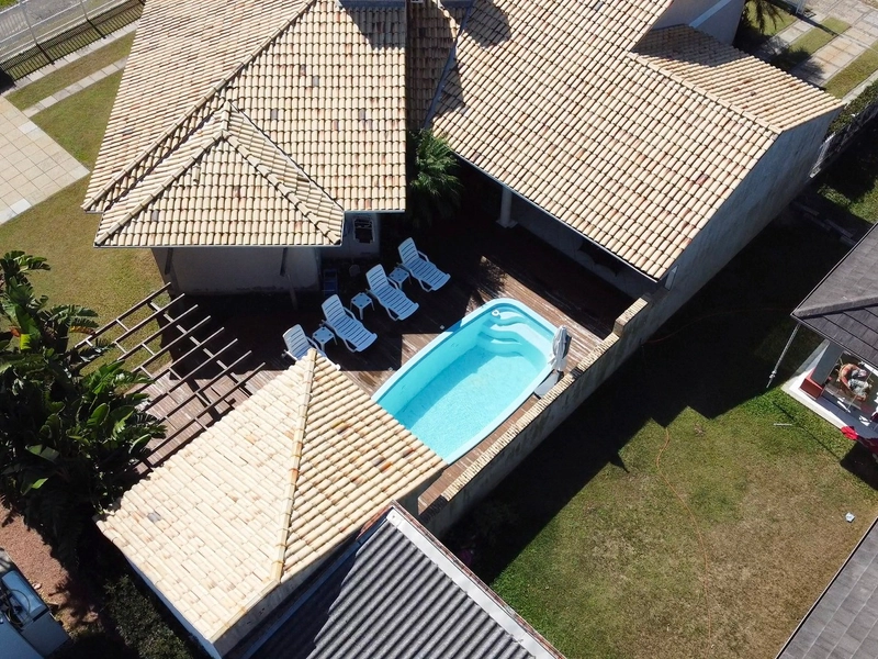 XANGRI-LÁ - CASA TÉRREA DE ESQUINA 4 DORMITÓRIOS, 1 SUÍTE, COM PISCINA: 5ª foto da galeria de imagens do imóvel