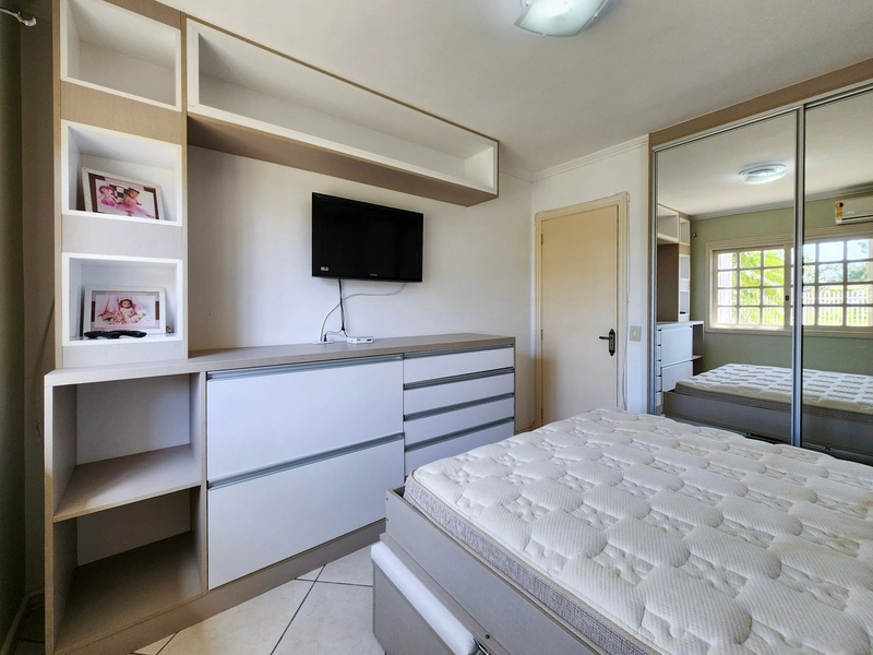 XANGRI-LÁ - CASA TÉRREA DE ESQUINA 4 DORMITÓRIOS, 1 SUÍTE, COM PISCINA: 24ª foto da galeria de imagens do imóvel