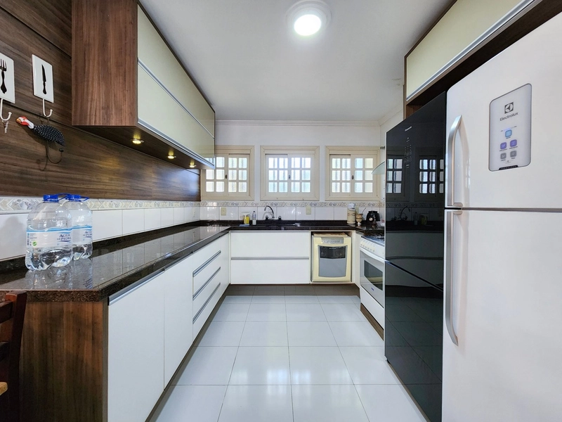 XANGRI-LÁ - CASA TÉRREA DE ESQUINA 4 DORMITÓRIOS, 1 SUÍTE, COM PISCINA: 13ª foto da galeria de imagens do imóvel