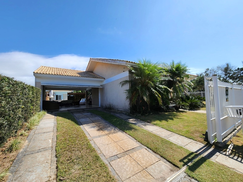 XANGRI-LÁ - CASA TÉRREA DE ESQUINA 4 DORMITÓRIOS, 1 SUÍTE, COM PISCINA: 4ª foto da galeria de imagens do imóvel