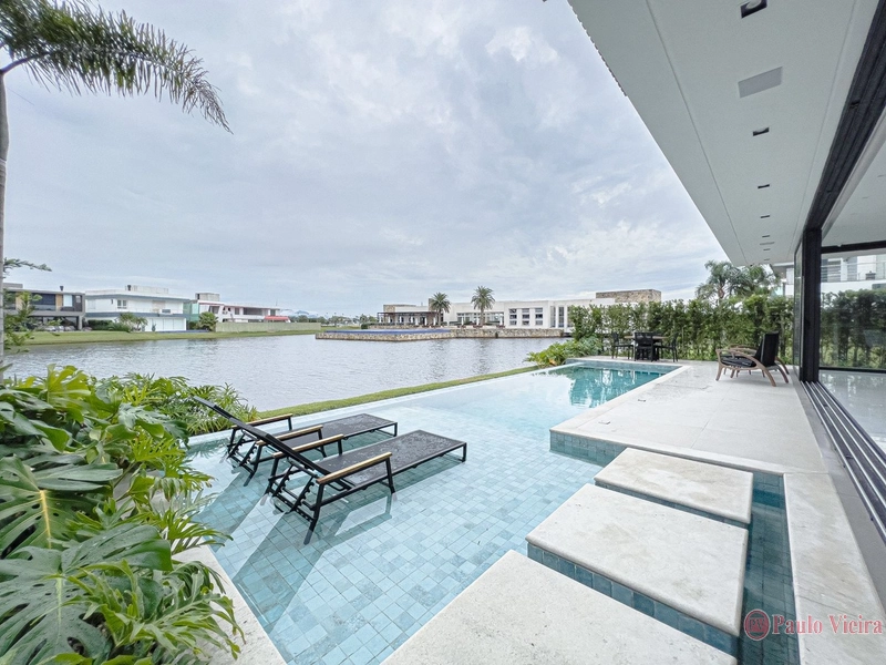 ENSEADA - EXCELENTE SOBRADO COM 5 SUÍTES: 39ª foto da galeria de imagens do imóvel