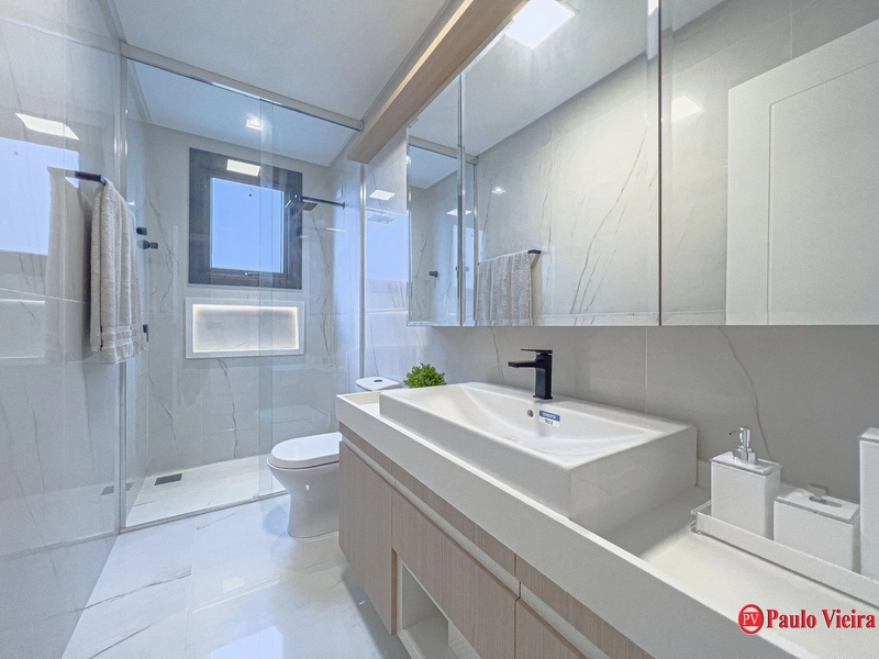 ENSEADA - EXCELENTE SOBRADO COM 5 SUÍTES: 16ª foto da galeria de imagens do imóvel