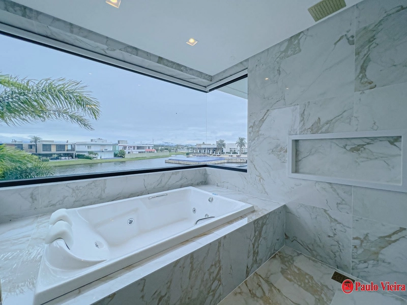 ENSEADA - EXCELENTE SOBRADO COM 5 SUÍTES: 20ª foto da galeria de imagens do imóvel