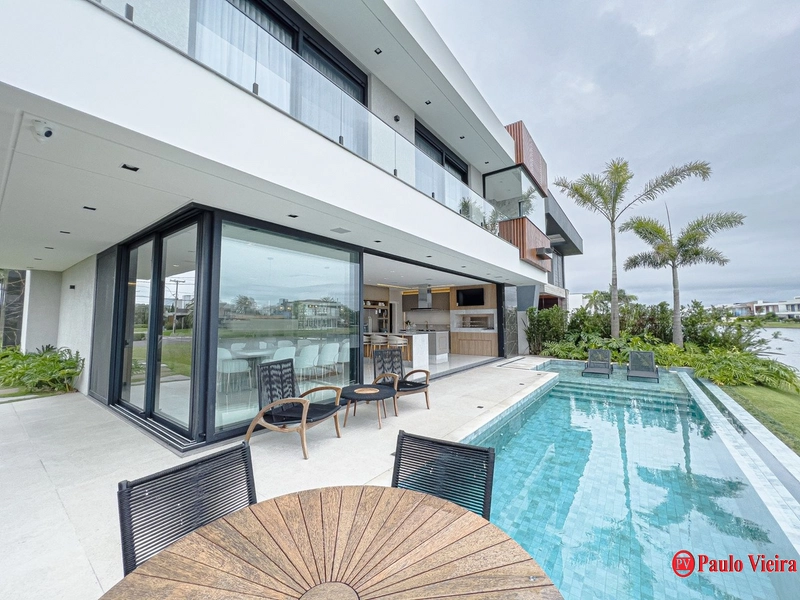 ENSEADA - EXCELENTE SOBRADO COM 5 SUÍTES: 71ª foto da galeria de imagens do imóvel