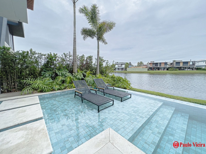 ENSEADA - EXCELENTE SOBRADO COM 5 SUÍTES: 49ª foto da galeria de imagens do imóvel