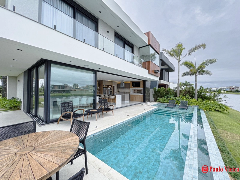 ENSEADA - EXCELENTE SOBRADO COM 5 SUÍTES: 44ª foto da galeria de imagens do imóvel