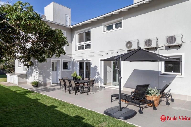 ATLÂNTIDA - EXUBERANTE SOBRADO COM 5 SUÍTES: 37ª foto da galeria de imagens do imóvel