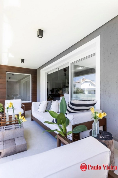 ATLÂNTIDA - EXUBERANTE SOBRADO COM 5 SUÍTES: 10ª foto da galeria de imagens do imóvel