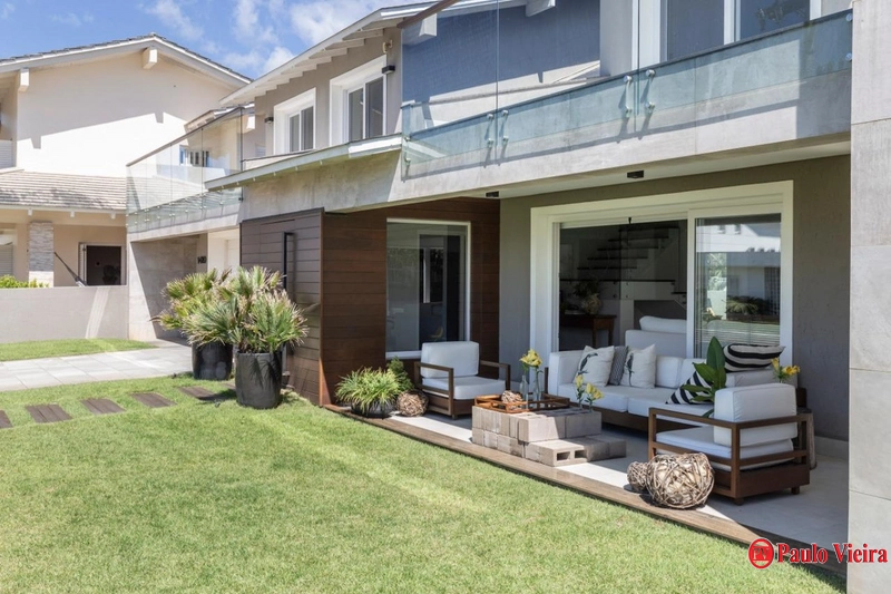 ATLÂNTIDA - EXUBERANTE SOBRADO COM 5 SUÍTES: 7ª foto da galeria de imagens do imóvel