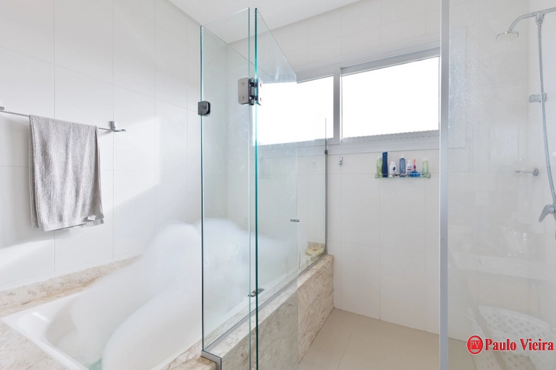 XANGRI-LÁ - CASA  BEIRA-LAGO, 4 SUÍTES, COM PISCINA AQUECIDA: 22ª foto da galeria de imagens do imóvel