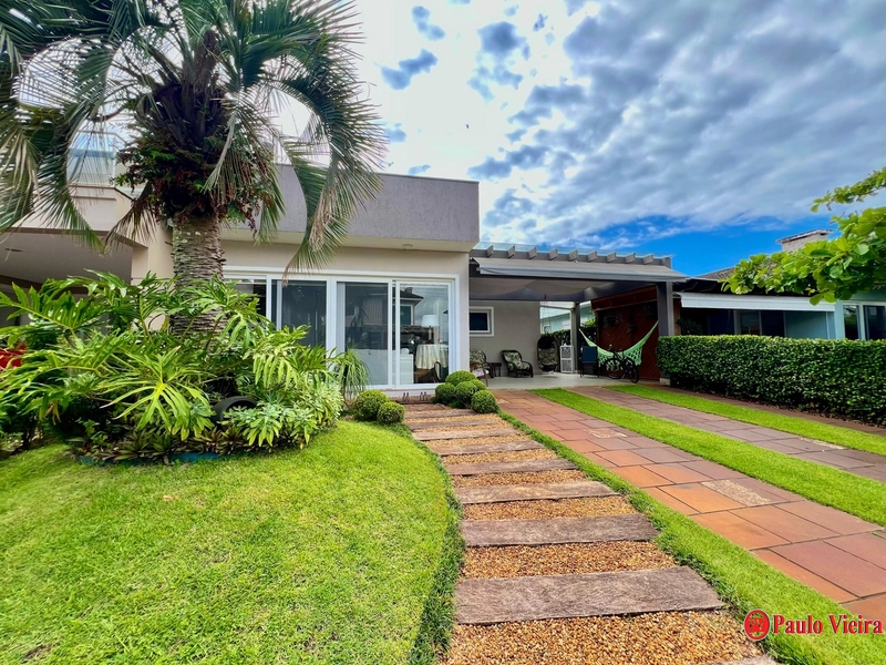 ATLÂNTIDA SUL -  CONDOMÍNIO BEIRA-MAR - CASA 4 SUÍTES, MOBILIADA