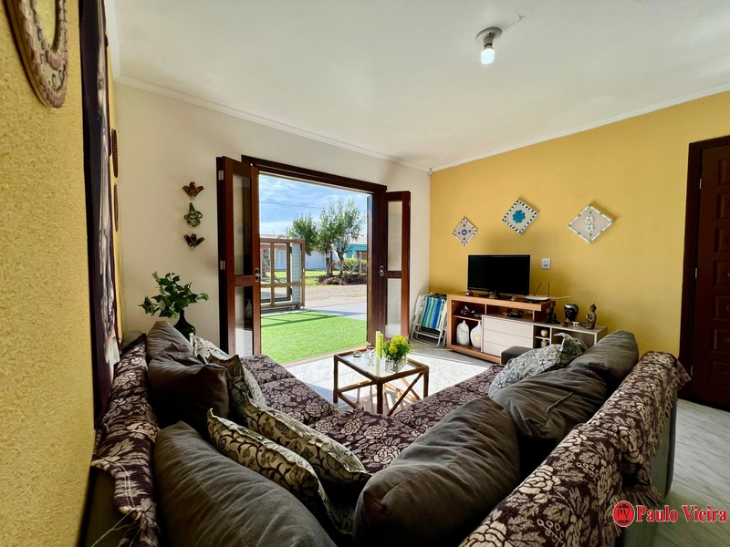 XANGRI-LÁ - CASA TÉRREA 4 DORMITÓRIOS, COM PISCINA - PERTO DO MAR: 10ª foto da galeria de imagens do imóvel