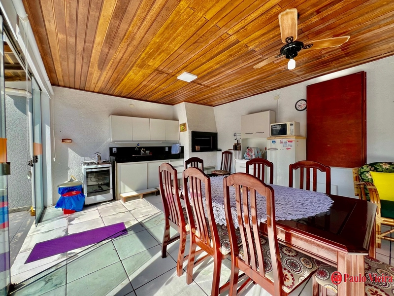 XANGRI-LÁ - CASA TÉRREA 4 DORMITÓRIOS, COM PISCINA - PERTO DO MAR: 17ª foto da galeria de imagens do imóvel