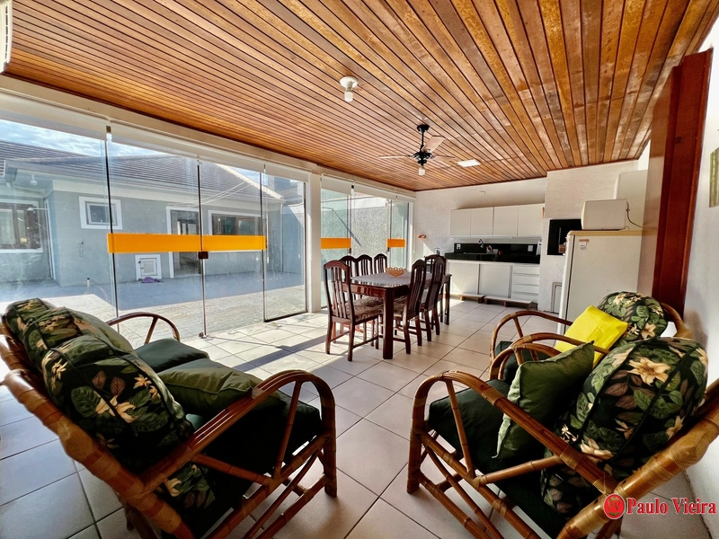 XANGRI-LÁ - CASA TÉRREA 4 DORMITÓRIOS, COM PISCINA - PERTO DO MAR: 14ª foto da galeria de imagens do imóvel