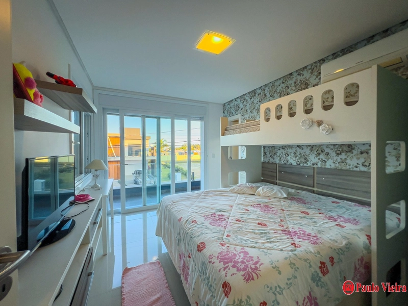 XANGRI-LÁ- CASA BEIRA-LAGO 4 SUÍTES COM PISCINA: 35ª foto da galeria de imagens do imóvel