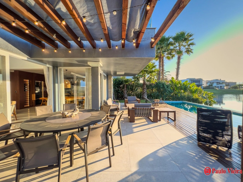 XANGRI-LÁ- CASA BEIRA-LAGO 4 SUÍTES COM PISCINA: 18ª foto da galeria de imagens do imóvel