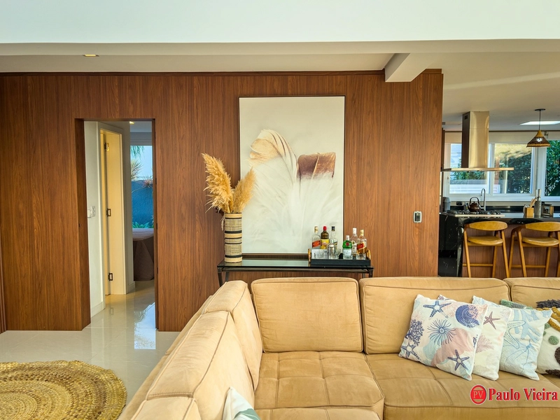 XANGRI-LÁ- CASA BEIRA-LAGO 4 SUÍTES COM PISCINA: 7ª foto da galeria de imagens do imóvel