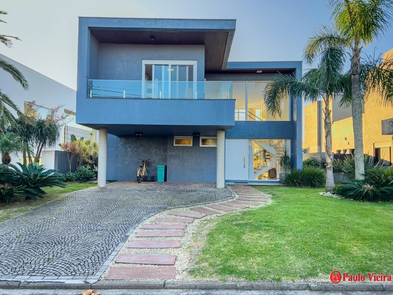 XANGRI-LÁ- CASA BEIRA-LAGO 4 SUÍTES COM PISCINA: 3ª foto da galeria de imagens do imóvel