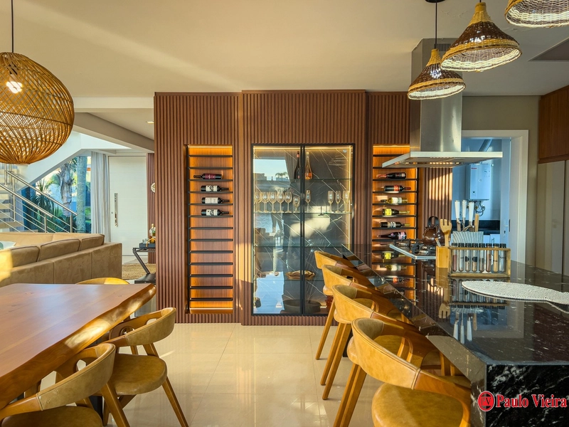 XANGRI-LÁ- CASA BEIRA-LAGO 4 SUÍTES COM PISCINA: 15ª foto da galeria de imagens do imóvel