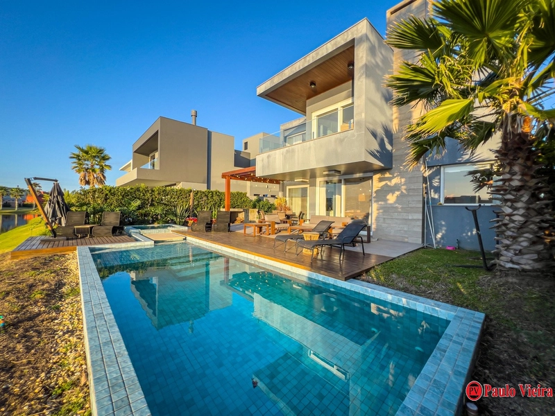 XANGRI-LÁ- CASA BEIRA-LAGO 4 SUÍTES COM PISCINA: 23ª foto da galeria de imagens do imóvel