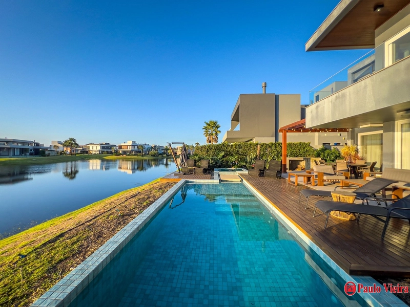 XANGRI-LÁ- CASA BEIRA-LAGO 4 SUÍTES COM PISCINA: 28ª foto da galeria de imagens do imóvel